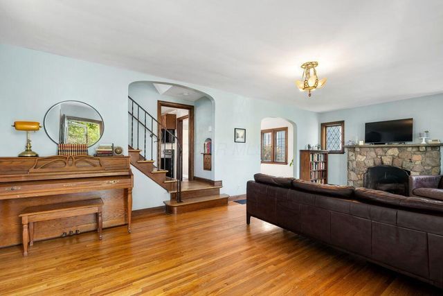742 Montrose Avenue, Columbus, OH 43209