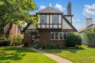 742 Montrose Avenue, Columbus, OH 43209