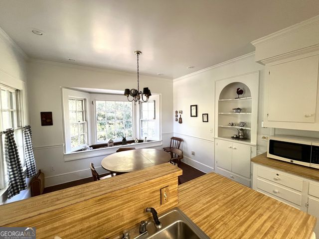 136 Forest Avenue, Elberton, GA 30635