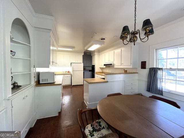 136 Forest Avenue, Elberton, GA 30635