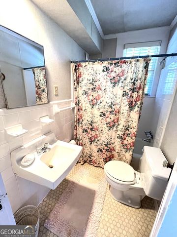 136 Forest Avenue, Elberton, GA 30635