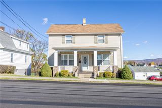 102 Easy St, Uniontown, PA 15401