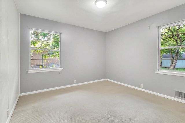 1118 W Mcgee Street, Sherman, TX 75092
