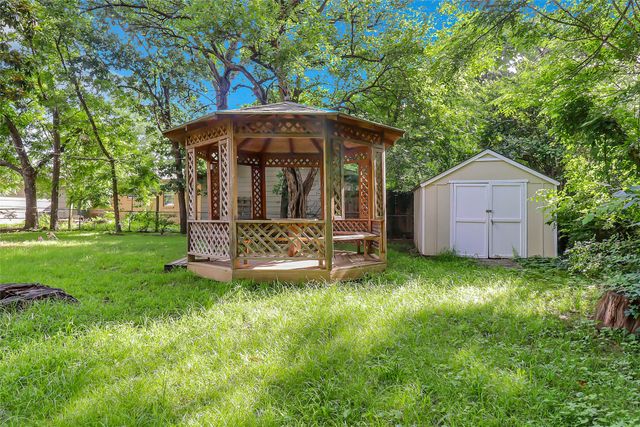 1118 W Mcgee Street, Sherman, TX 75092