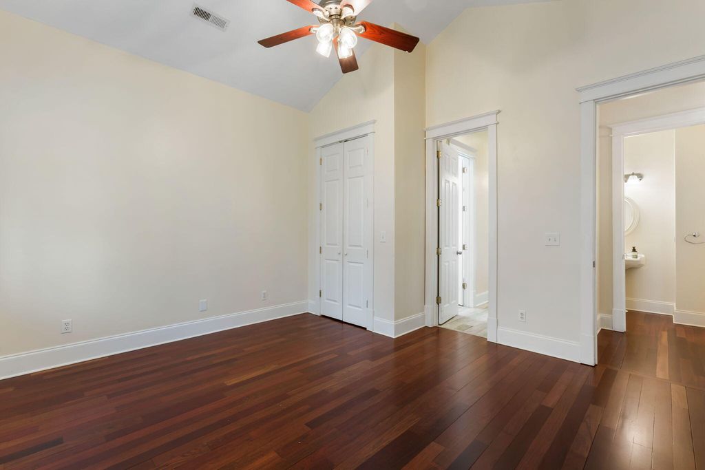 Image 17 of property listing at 721 Hunt Club Run, Charleston, SC 29414