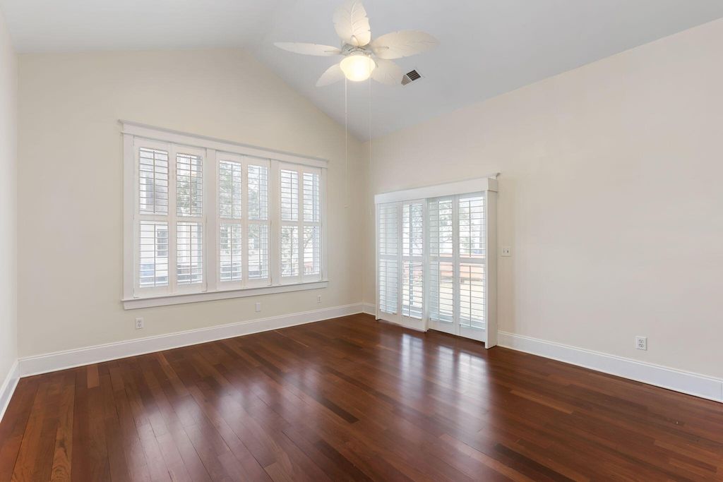 Image 22 of property listing at 721 Hunt Club Run, Charleston, SC 29414