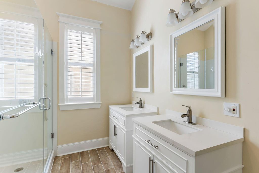 Image 25 of property listing at 721 Hunt Club Run, Charleston, SC 29414