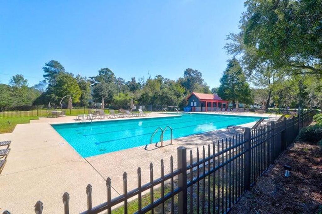 Image 33 of property listing at 721 Hunt Club Run, Charleston, SC 29414