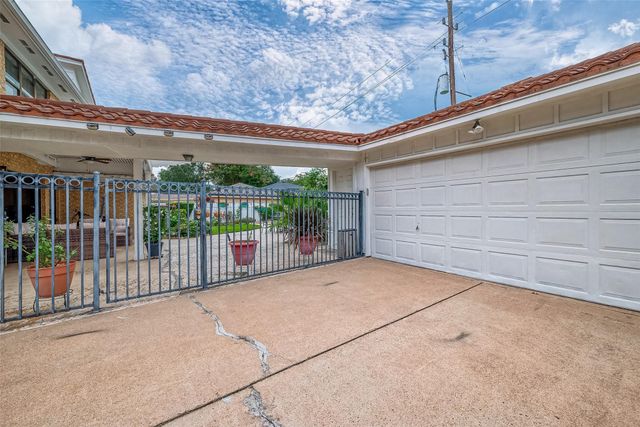 1755 Carriage Way, Sugar Land, TX 77478