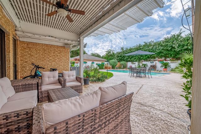 1755 Carriage Way, Sugar Land, TX 77478