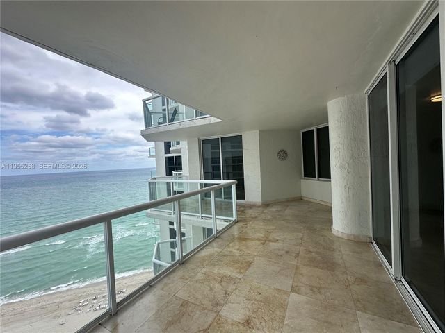 18671 COLLINS AV 2304, Sunny Isles Beach, FL 33160