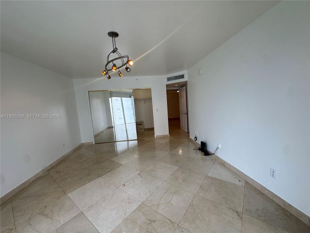 18671 COLLINS AV 2304, Sunny Isles Beach, FL 33160
