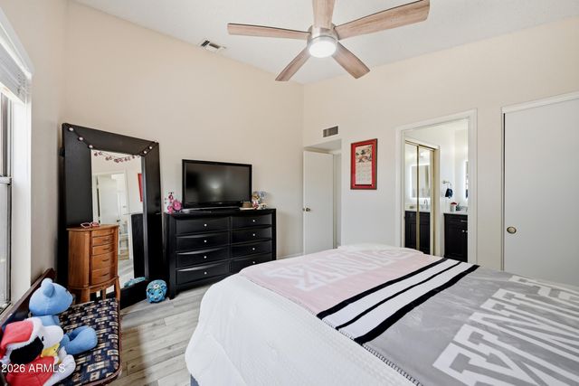 8962 N 64TH Lane, Glendale, AZ 85302