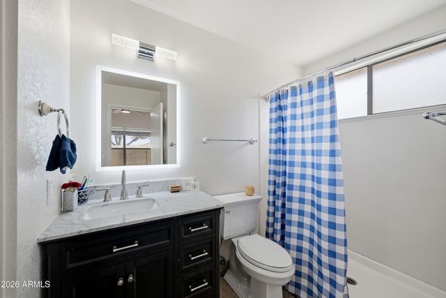 8962 N 64TH Lane, Glendale, AZ 85302