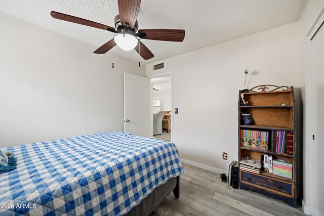 8962 N 64TH Lane, Glendale, AZ 85302