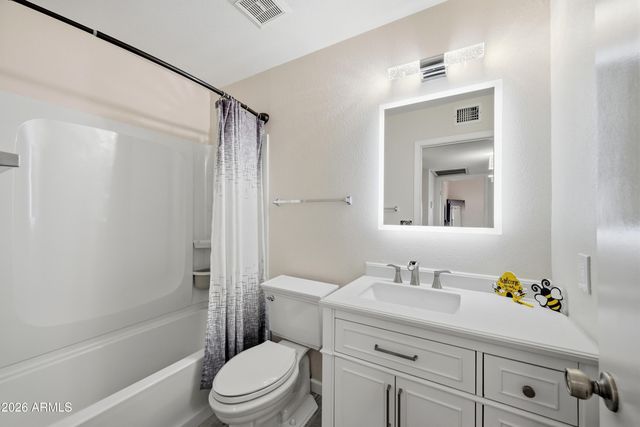 8962 N 64TH Lane, Glendale, AZ 85302