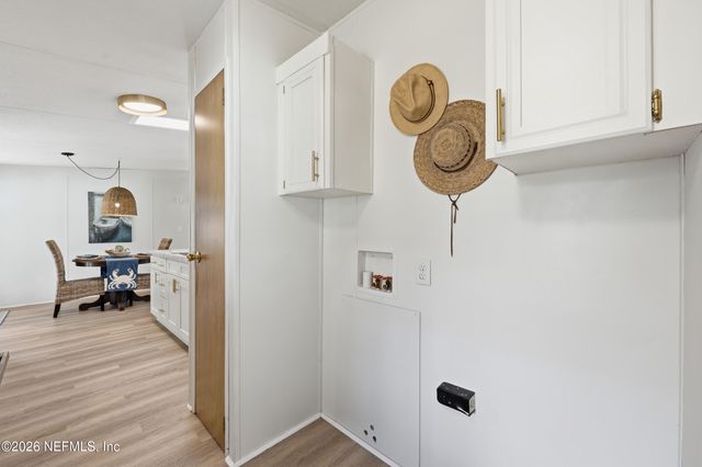 116 WATERSIDE Avenue, Satsuma, FL 32189