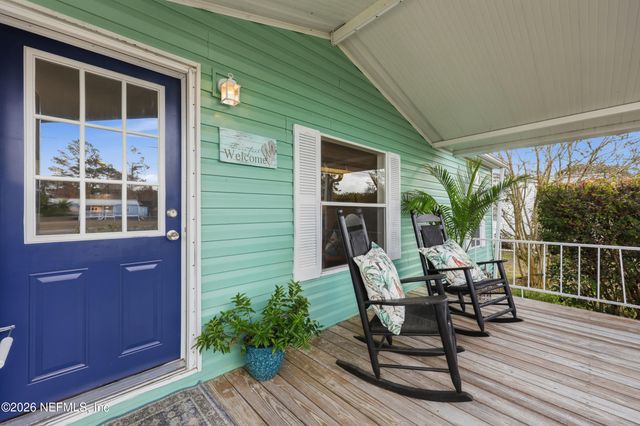 116 WATERSIDE Avenue, Satsuma, FL 32189