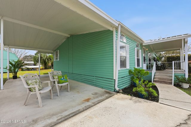 116 WATERSIDE Avenue, Satsuma, FL 32189