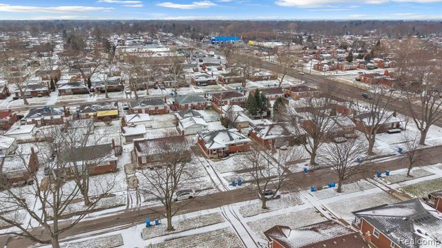 8701 Glengary Street, Dearborn Heights, MI 48127