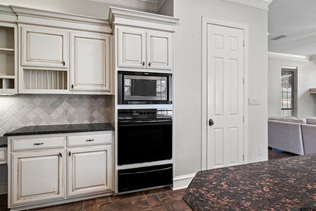 2219 Firestone, Tyler, TX 75703