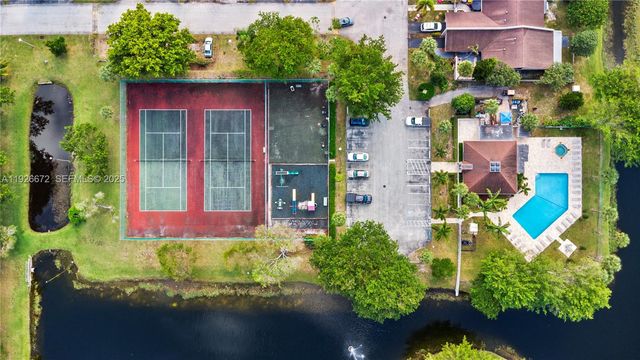 1056 E Lakes Dr, Deerfield Beach, FL 33064