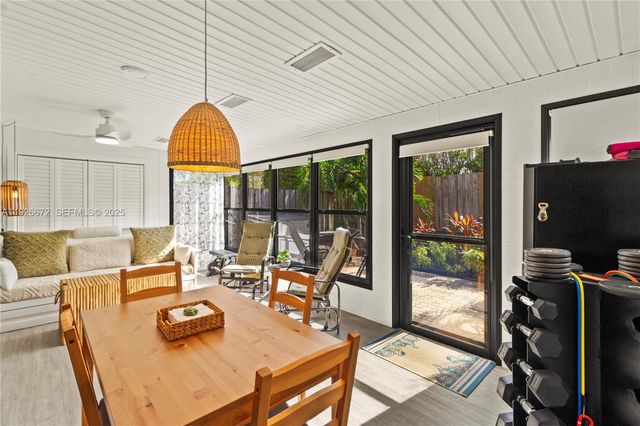 1056 E Lakes Dr, Deerfield Beach, FL 33064