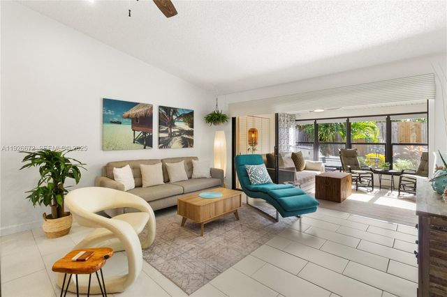 1056 E Lakes Dr, Deerfield Beach, FL 33064