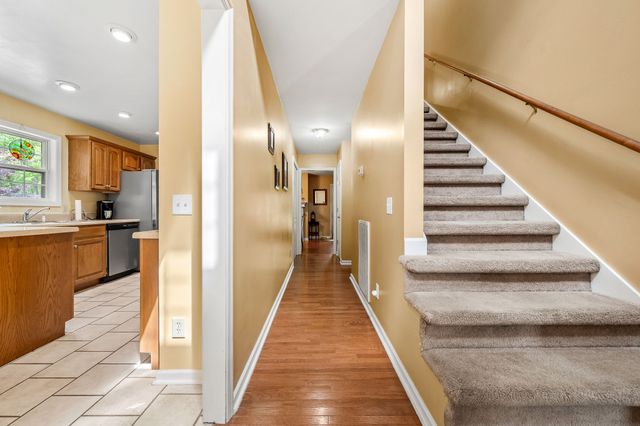 112 Prince Ln, Tullahoma, TN 37388