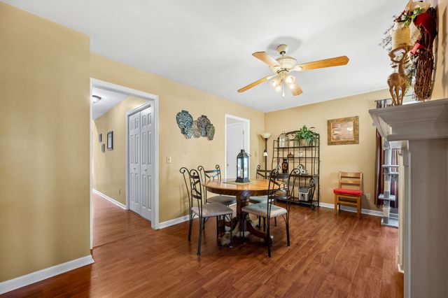112 Prince Ln, Tullahoma, TN 37388
