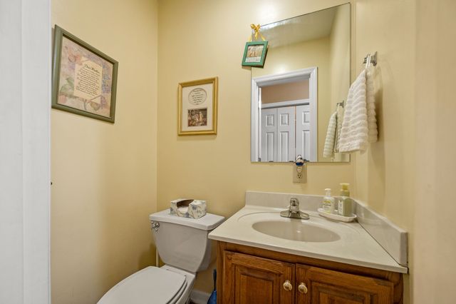 112 Prince Ln, Tullahoma, TN 37388