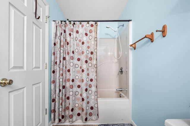112 Prince Ln, Tullahoma, TN 37388