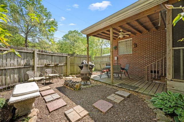 112 Prince Ln, Tullahoma, TN 37388
