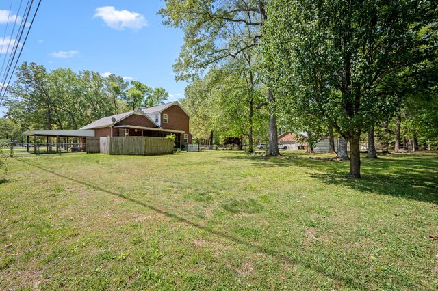 112 Prince Ln, Tullahoma, TN 37388