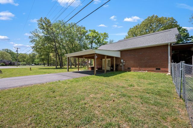 112 Prince Ln, Tullahoma, TN 37388