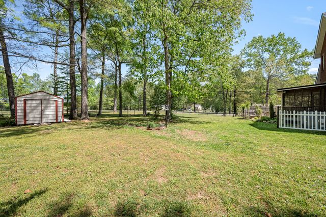 112 Prince Ln, Tullahoma, TN 37388