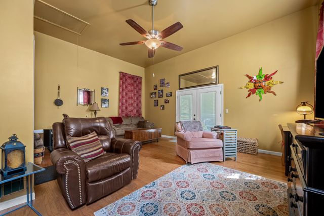 112 Prince Ln, Tullahoma, TN 37388