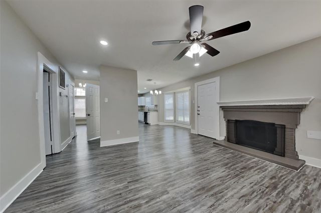 3327 Colonel Court Drive, Richmond, TX 77406