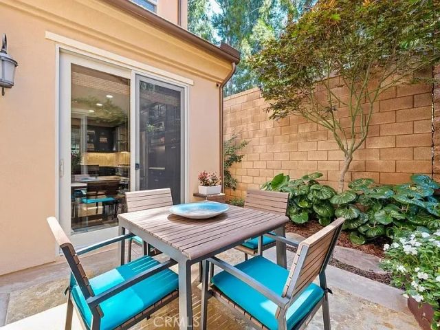 46 Pawprint, Irvine, CA 92618