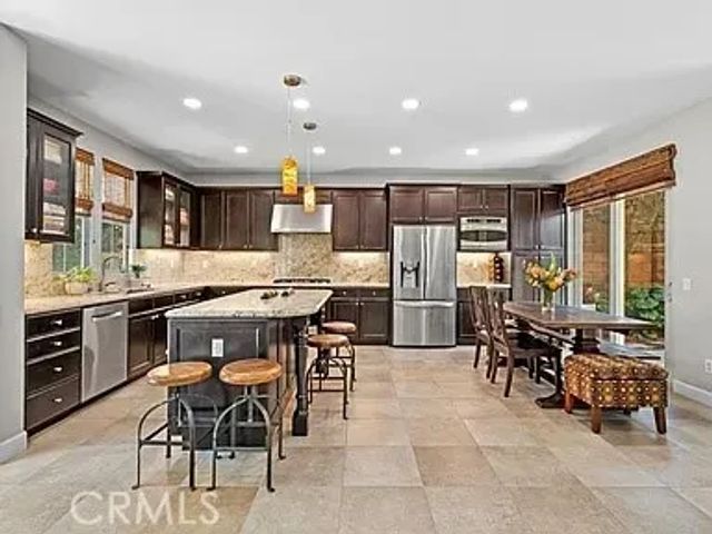 46 Pawprint, Irvine, CA 92618