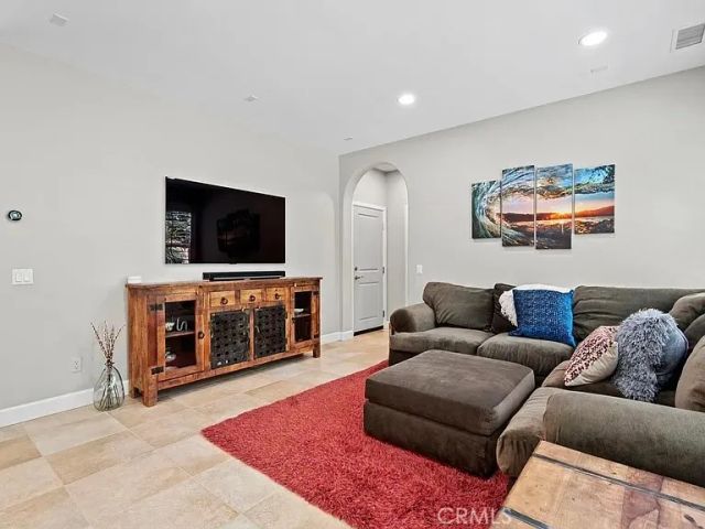46 Pawprint, Irvine, CA 92618
