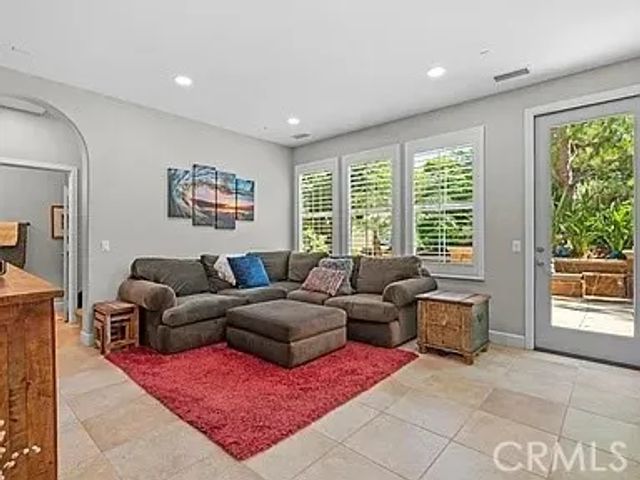 46 Pawprint, Irvine, CA 92618