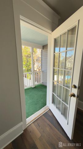 55 suydam Street 2, New Brunswick, NJ 08901