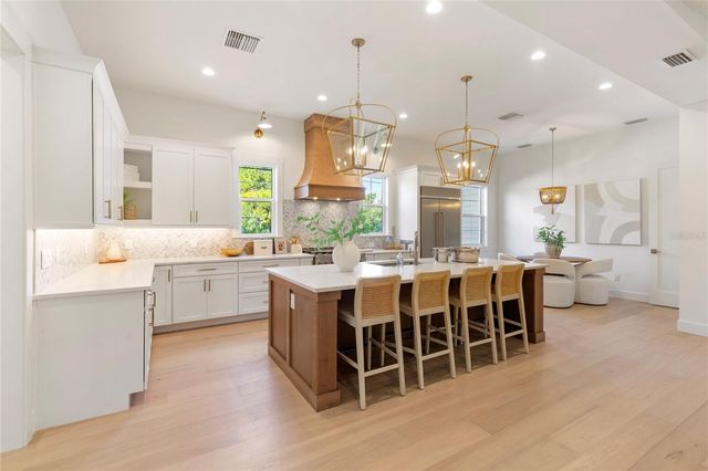 4311 W SEVILLA STREET, Tampa, FL 33629