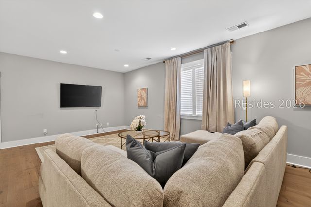 7 Lavender Cir, Hilton Head Island, SC 29926