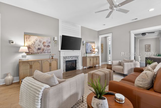 7 Lavender Cir, Hilton Head Island, SC 29926