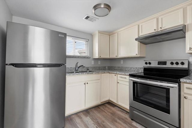 7413 Dallas Street, Houston, TX 77011