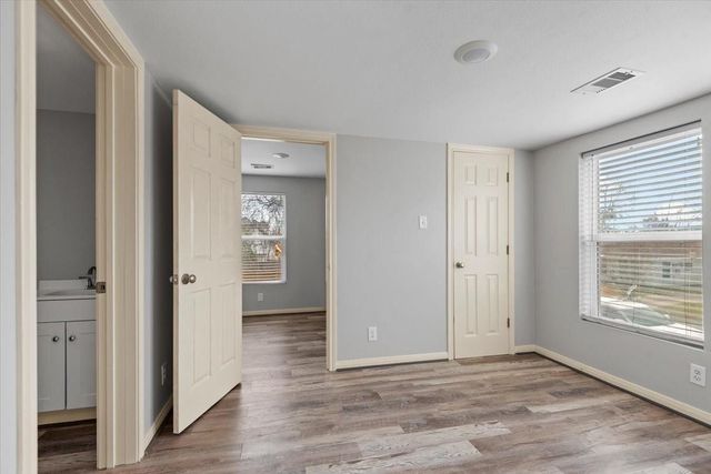 7413 Dallas Street, Houston, TX 77011