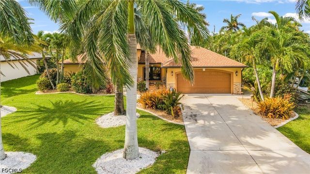 1513 SW 43rd LN, Cape Coral, FL 33914