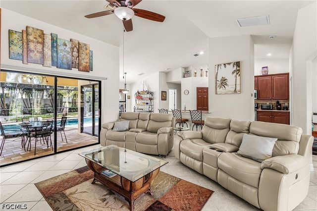 1513 SW 43rd LN, Cape Coral, FL 33914